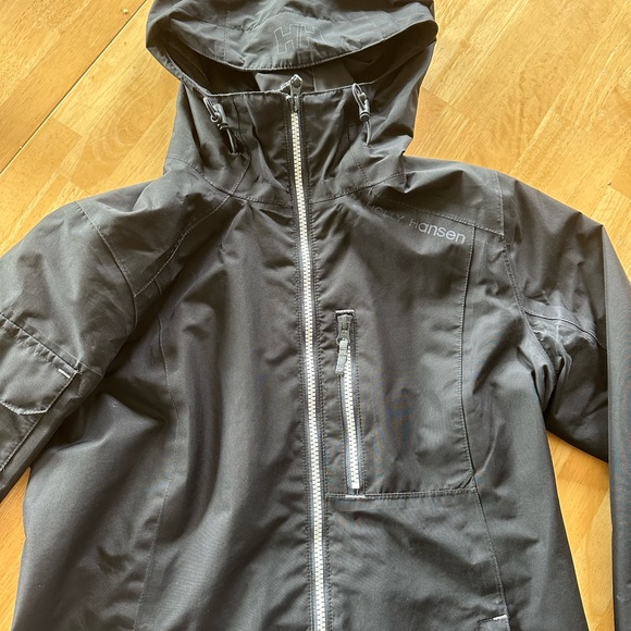 Black Helly Hansen rain jacket - Picture 3 of 4